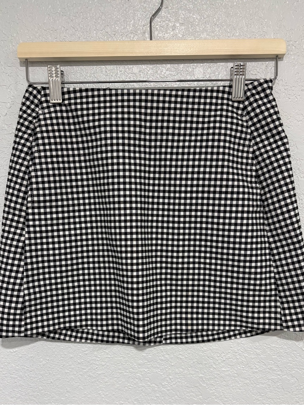 Urban Outfitters Black and White Gingham Mini Skirt